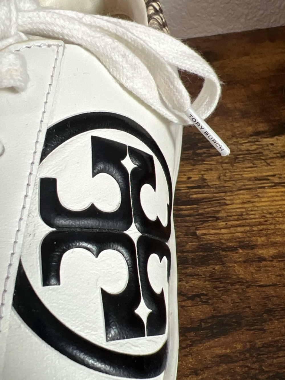 Tory Burch White Leather Low-Top Sneakers with Black Logo Leigh - Picture 3 of 6